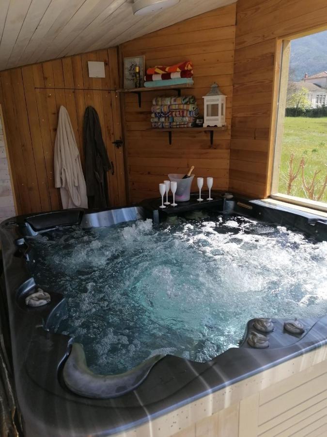 Chambre Avec Jacuzzi Privatif "Le Pecher" Saillans  Экстерьер фото